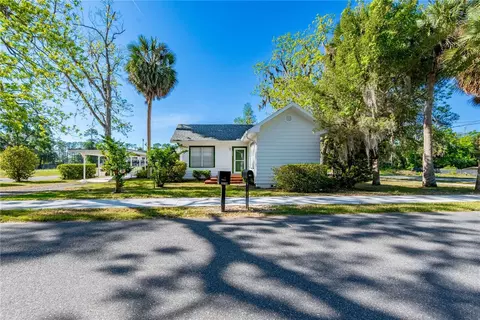 25749 SW 1st Ave, Newberry, FL 32669