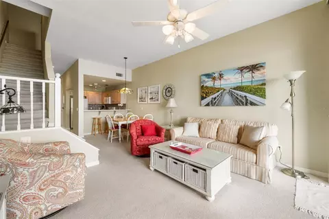 Living - 21134 NE 101st Ave, Earleton, FL 32631 photo 3 of 5