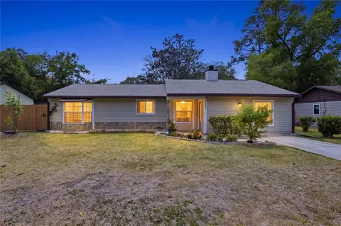 2245 NW 37th Pl, Gainesville, FL 32605