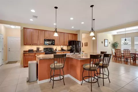 Kitchen - 5407 74th Pl E, Ellenton, FL 34222 photo 6 of 7