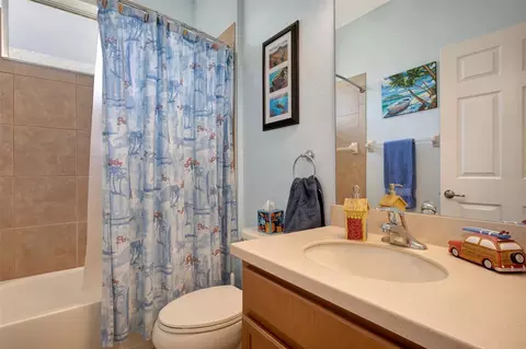 Bath - 5407 74th Pl E, Ellenton, FL 34222 photo 4 of 6