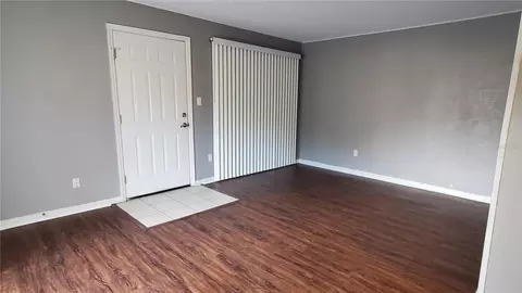 Living - 507 NW 39th Rd #237, Gainesville, FL 32607 photo 1 of 1