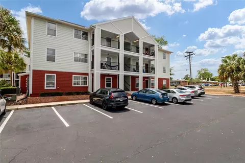 2360 SW Archer Rd #811, Gainesville, FL 32608