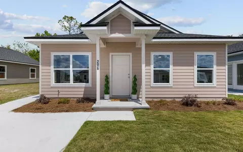 206 Mesa St NW, Live Oak, FL 32064