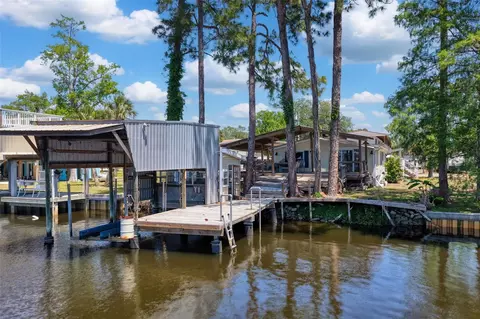 53 SE 241st St, Suwannee, FL 32692