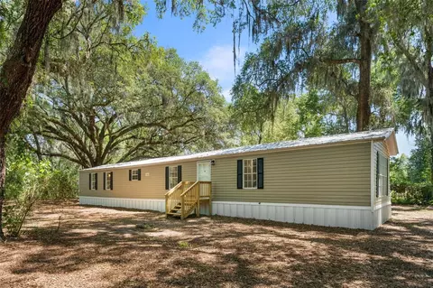 102 Tree Farm Rd, Hawthorne, FL 32640