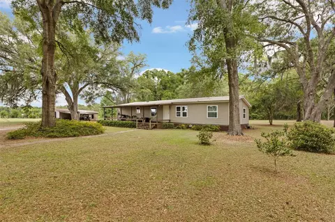 6689 SE 55th St, Trenton, FL 32693