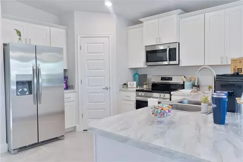 Kitchen - 1841 N Roberts Trl, Bell, FL 32619 photo 1 of 4