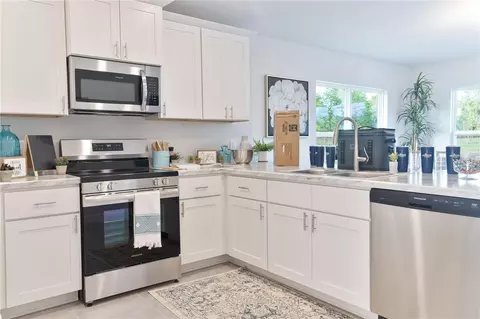 Kitchen - 1841 N Roberts Trl, Bell, FL 32619 photo 4 of 4