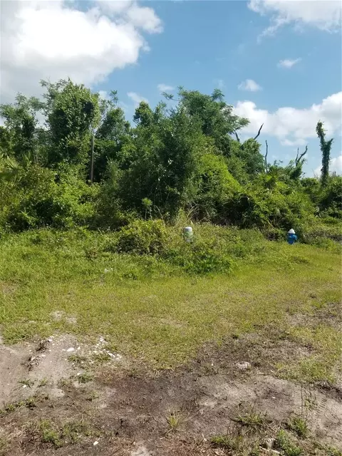 21 Milwaukee Ave, Palm Coast, FL 32137