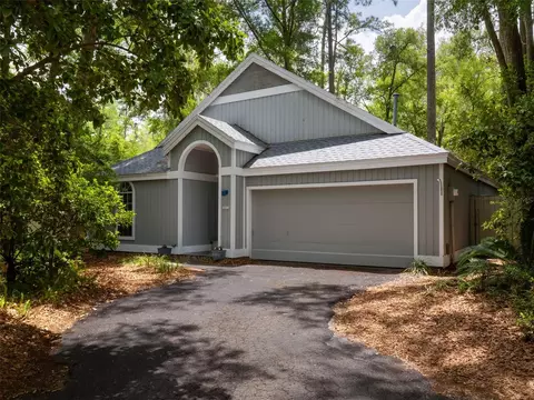 5213 SW 94th St, Gainesville, FL 32608