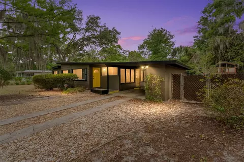 2214 NE 7th Ter, Gainesville, FL 32609