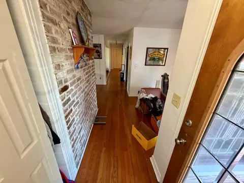 Entry Way - 111 SW 23rd Ter, Gainesville, FL 32607 photo 3 of 4