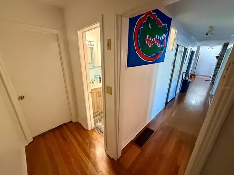 Entry Way - 111 SW 23rd Ter, Gainesville, FL 32607 photo 2 of 4