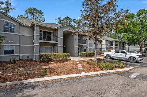 3705 SW 27th St #214, Gainesville, FL 32608