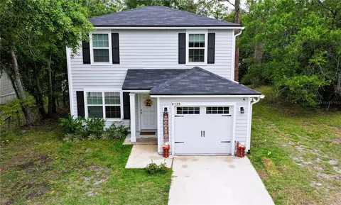 8139 Vining St, Jacksonville, FL 32210