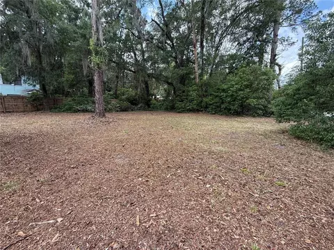 NE 8th Avenue, Gainesville, FL 32601