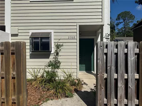 2202 SW 39th Dr, Gainesville, FL 32607