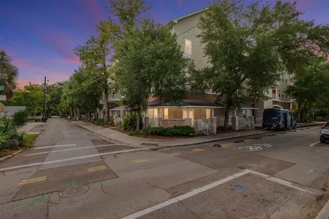 1500 NW 4th Ave #209, Gainesville, FL 32603