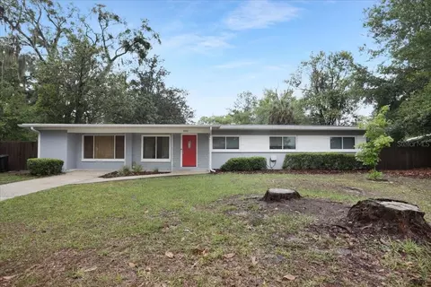 1032 NE 19th Pl, Gainesville, FL 32609