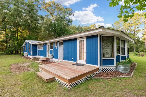 Exterior - 4912 NW 170th St, Alachua, FL 32615 photo 5 of 16