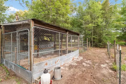 Exterior - 4912 NW 170th St, Alachua, FL 32615 photo 10 of 16