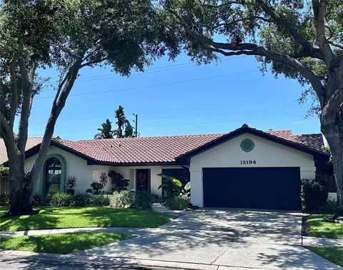 12194 66th Ave, Seminole, FL 33772