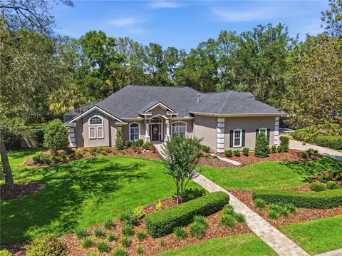 3904 SW 95th Dr, Gainesville, FL 32608