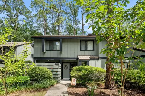 2424 NW 47th Ln, Gainesville, FL 32605