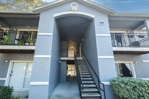 3705 SW 27th St #326, Gainesville, FL 32608