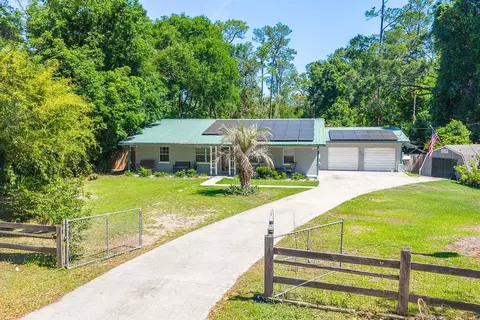 917 SW 2nd Ave, Trenton, FL 32693