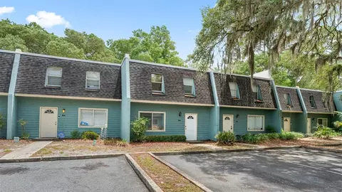 501 SW 75th St #B5, Gainesville, FL 32607