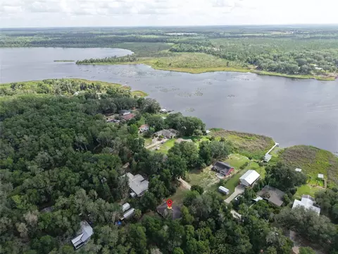 173 Little Orange Lake Dr, Hawthorne, FL 32640