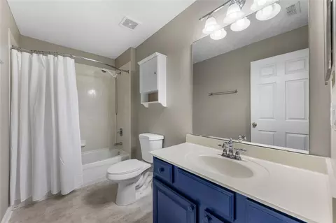 Bath - 741 Flowers St, Saint Augustine, FL 32092 photo 4 of 4