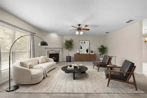 Living - 741 Flowers St, Saint Augustine, FL 32092 photo 4 of 7