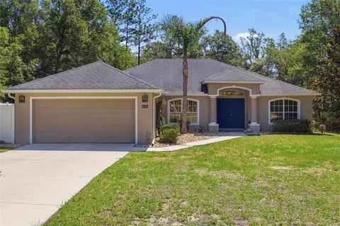 8963 N Commodore Dr, Citrus Springs, FL 34434