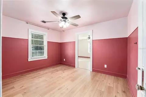 Bedroom - 123 SE 1st St, Williston, FL 32696 photo 5 of 7