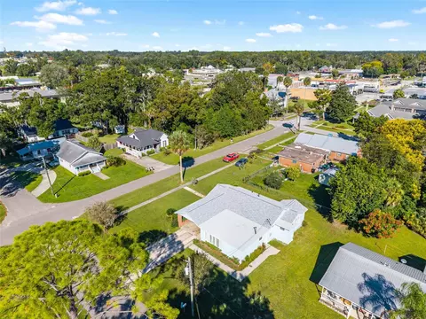 View/Area - 123 SE 1st St, Williston, FL 32696 photo 1 of 13