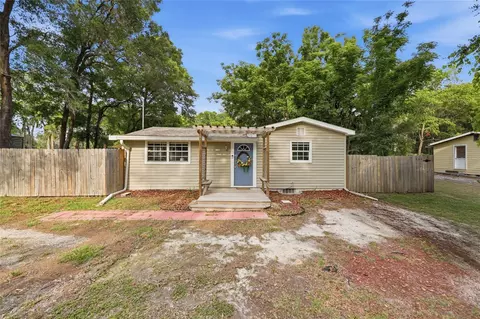 3411 NE 52nd Ave, Silver Springs, FL 34488