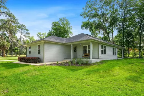 601 SE 4th Ave, Melrose, FL 32666