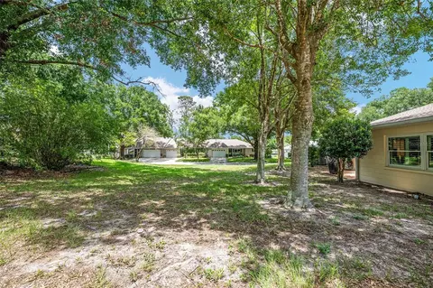 Exterior - 9820 SW 89th Ter #E, Ocala, FL 34481 photo 8 of 9