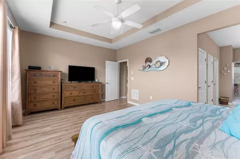 Bedroom - 5662 NW 40th Pl, Ocala, FL 34482 photo 2 of 4