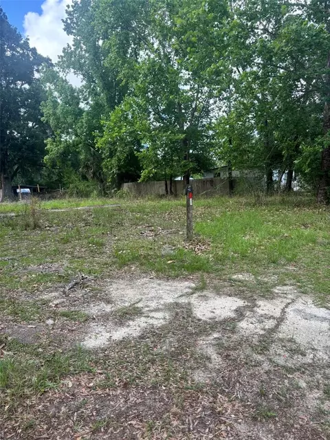 488 Margaret St, Bronson, FL 32621 photo 2