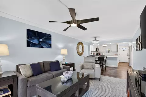 Living - 4 Ocean Trace Rd #104, Saint Augustine, FL 32080 photo 3 of 4