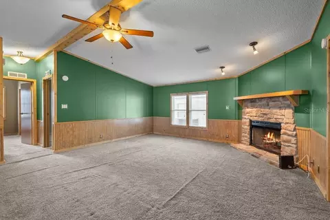 41 Scott St, Welaka, FL 32193 photo 9