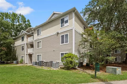 4000 SW 23rd St #5-103, Gainesville, FL 32608