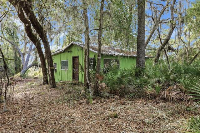 138 Hutchinson Ln, Hawthorne, FL 32640