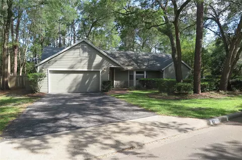 8215 SW 47th Rd, Gainesville, FL 32608