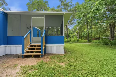 Exterior - 1212 NE 1st Ave, Williston, FL 32696 photo 5 of 7