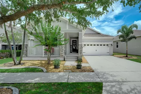 Exterior - 3203 Dark Sky Dr, Saint Cloud, FL 34773 photo 4 of 18